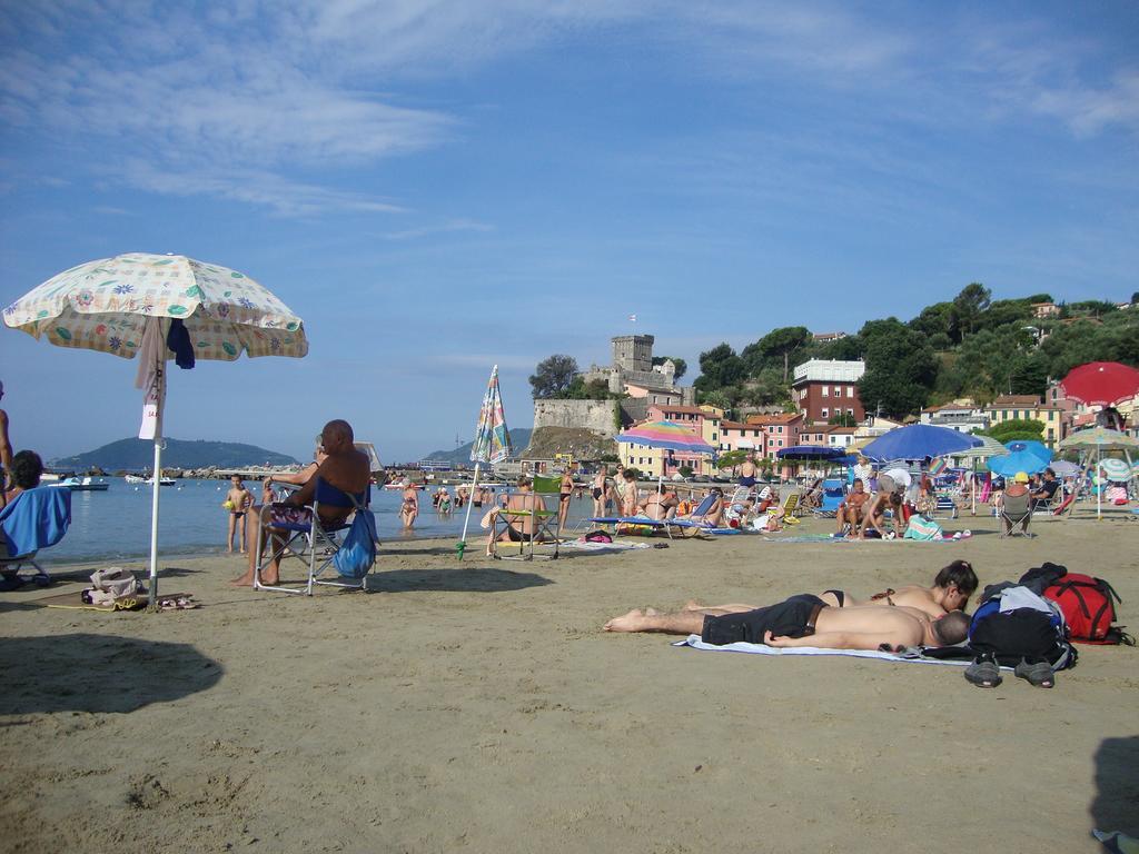 Appartamento Marina Marina Di Carrara Zimmer foto